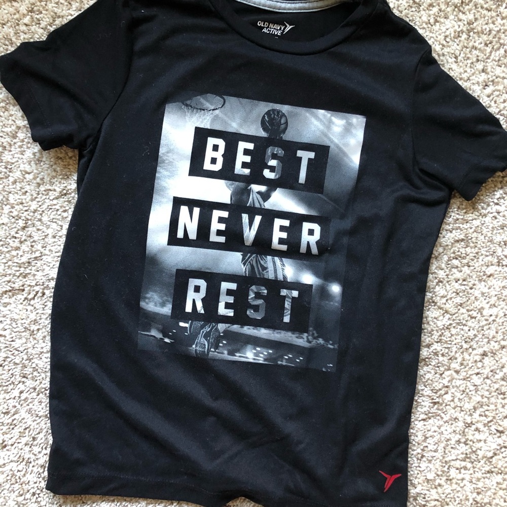 Old Navy Active Boys Top Size Small 6/7
